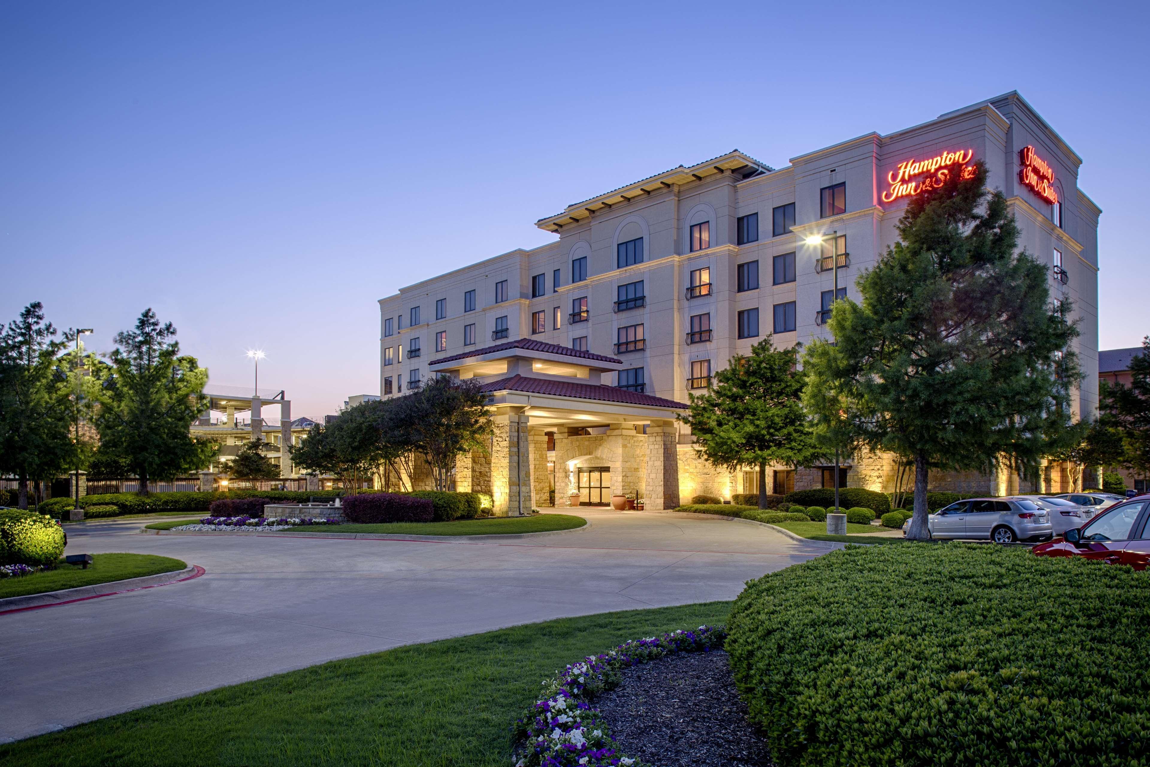 Hampton Inn & Suites Legacy Park-Frisco Exterior photo
